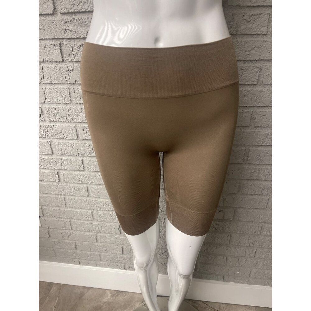Jockey Beige Mid Length Mid Rise Women Shorts / Underwear Size M
